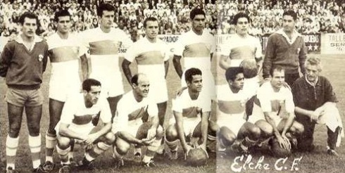 Debut en Altabix en Primera (1959): García, Gómez, González, Quirant, Laguardia, Moll, Gallego. Fuentes, César, Re, Cardona y Pahuet. Vencerían 2-1 al FC Barcelona